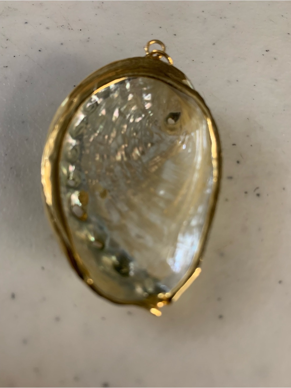 Gold-Tone Shell Pendant Necklace - Pendant Cream Shell Accent - Picture 2 of 4